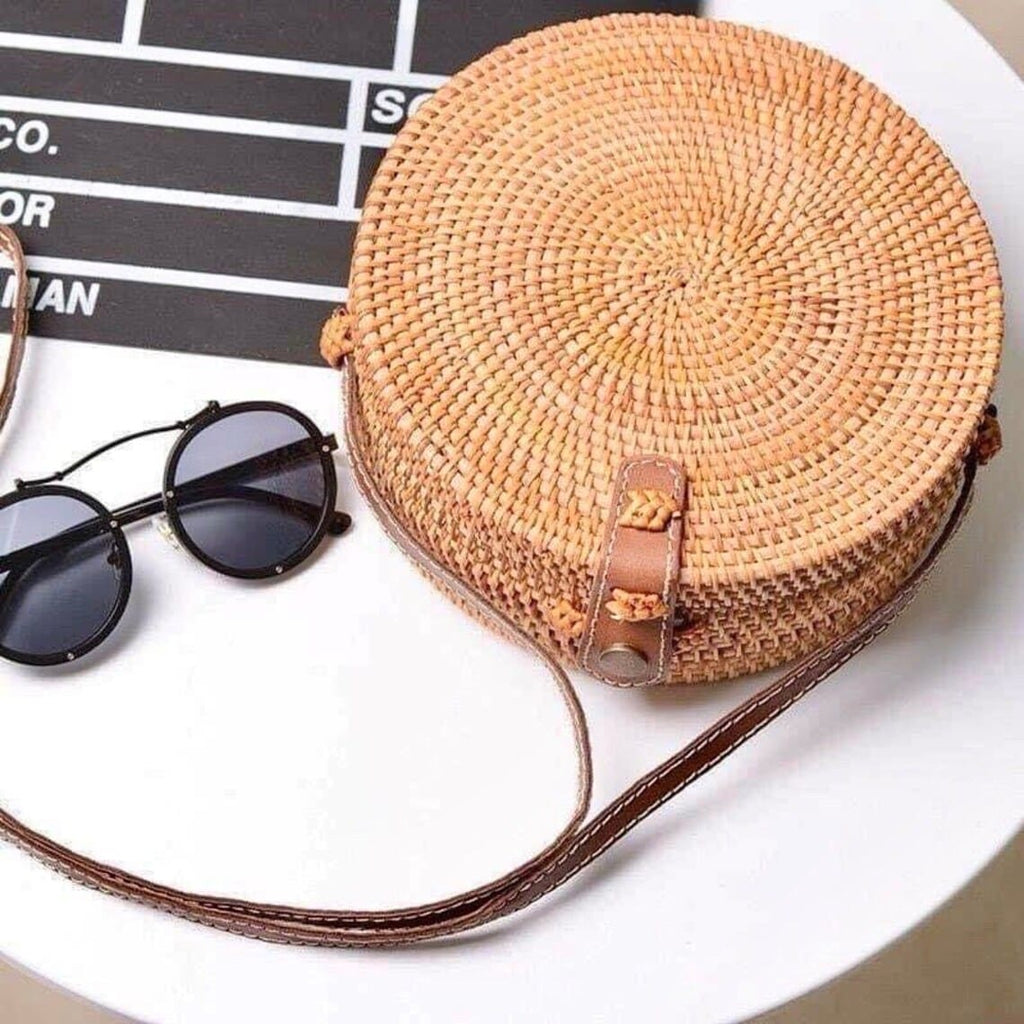 Circle Shape Handwoven  Rattan Bag,Rattan Hand Made Bag Circle Shape Stylish Women, Shoulder Bag for Beach And Daily Parties