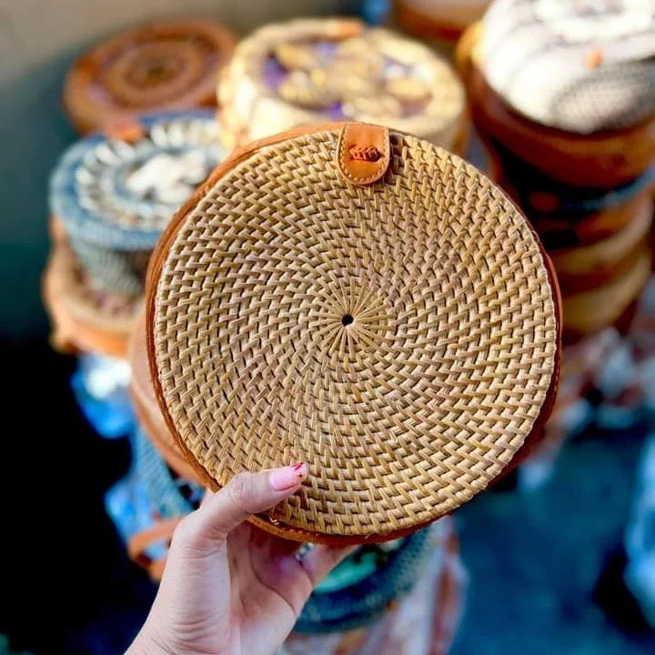 Circle Shape Handwoven  Rattan Bag,Rattan Hand Made Bag Circle Shape Stylish Women, Shoulder Bag for Beach And Daily Parties
