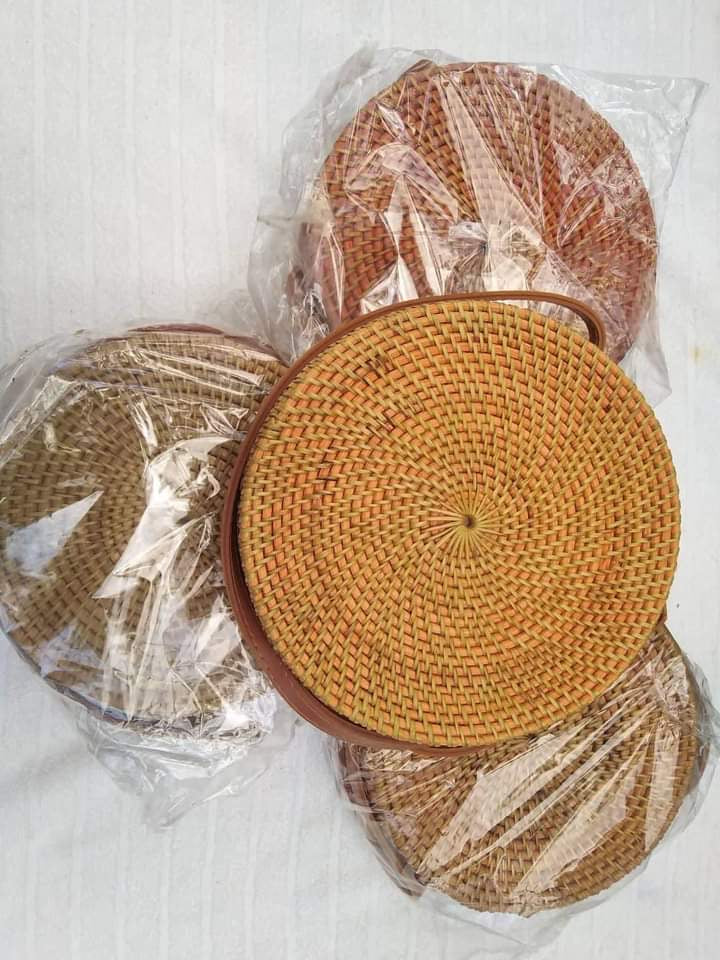 Circle Shape Handwoven  Rattan Bag,Rattan Hand Made Bag Circle Shape Stylish Women, Shoulder Bag for Beach And Daily Parties