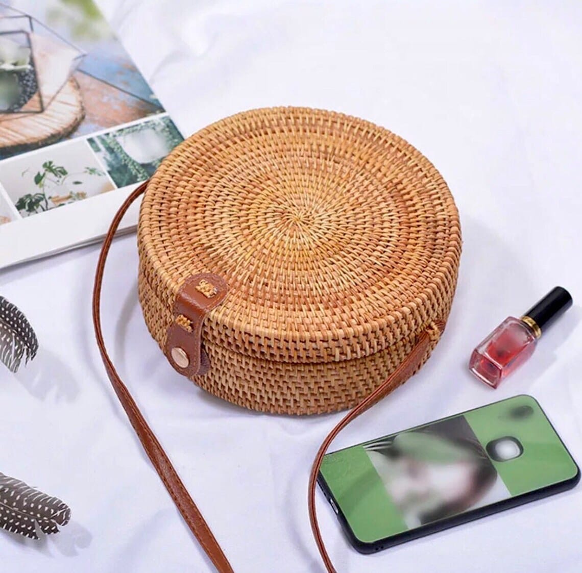 Circle Shape Handwoven  Rattan Bag,Rattan Hand Made Bag Circle Shape Stylish Women, Shoulder Bag for Beach And Daily Parties