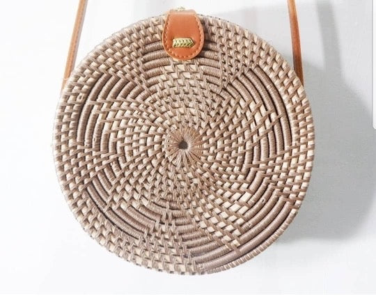 Circle Shape Handwoven  Rattan Bag,Rattan Hand Made Bag Circle Shape Stylish Women, Shoulder Bag for Beach And Daily Parties