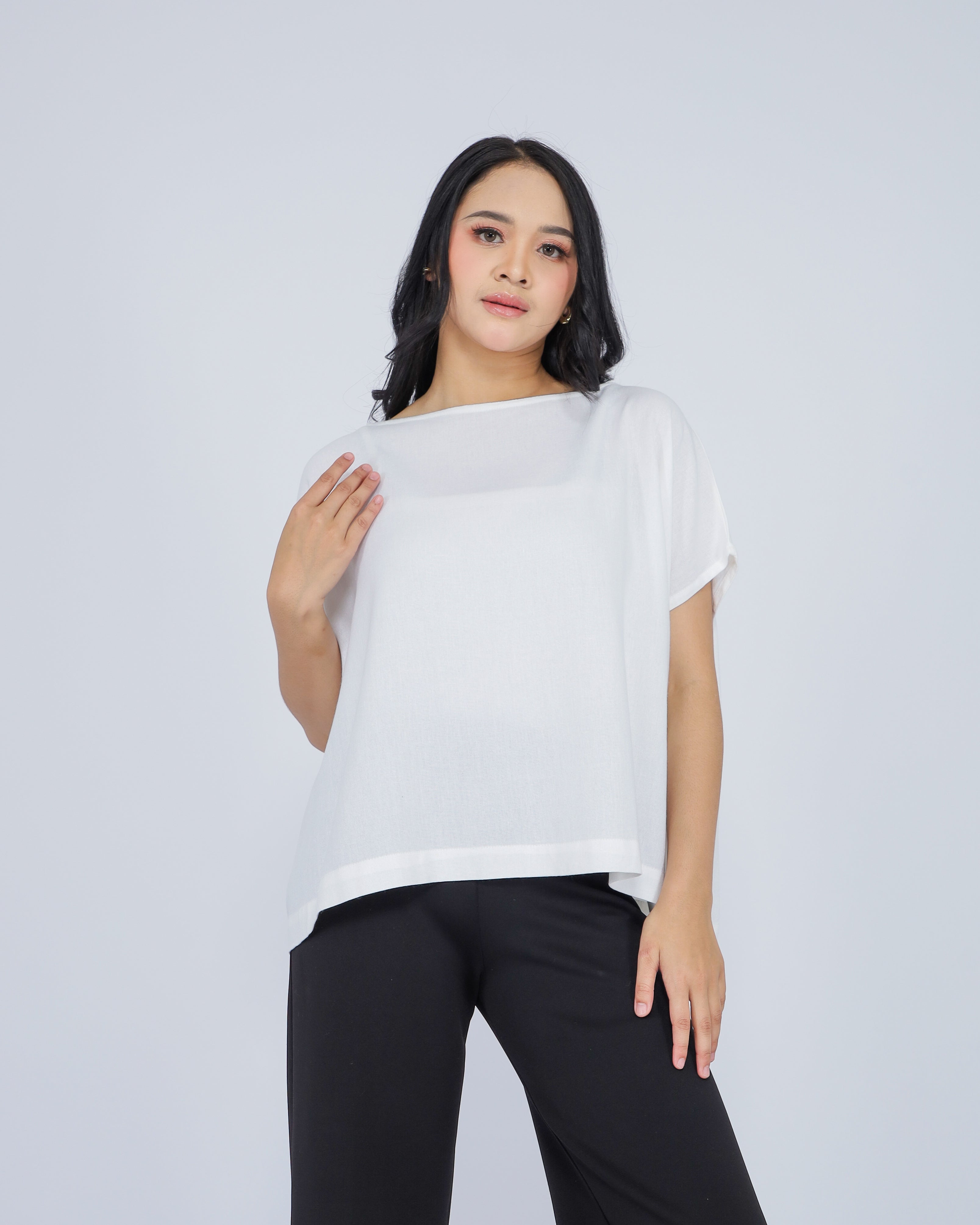 Beata Linen Blend Top