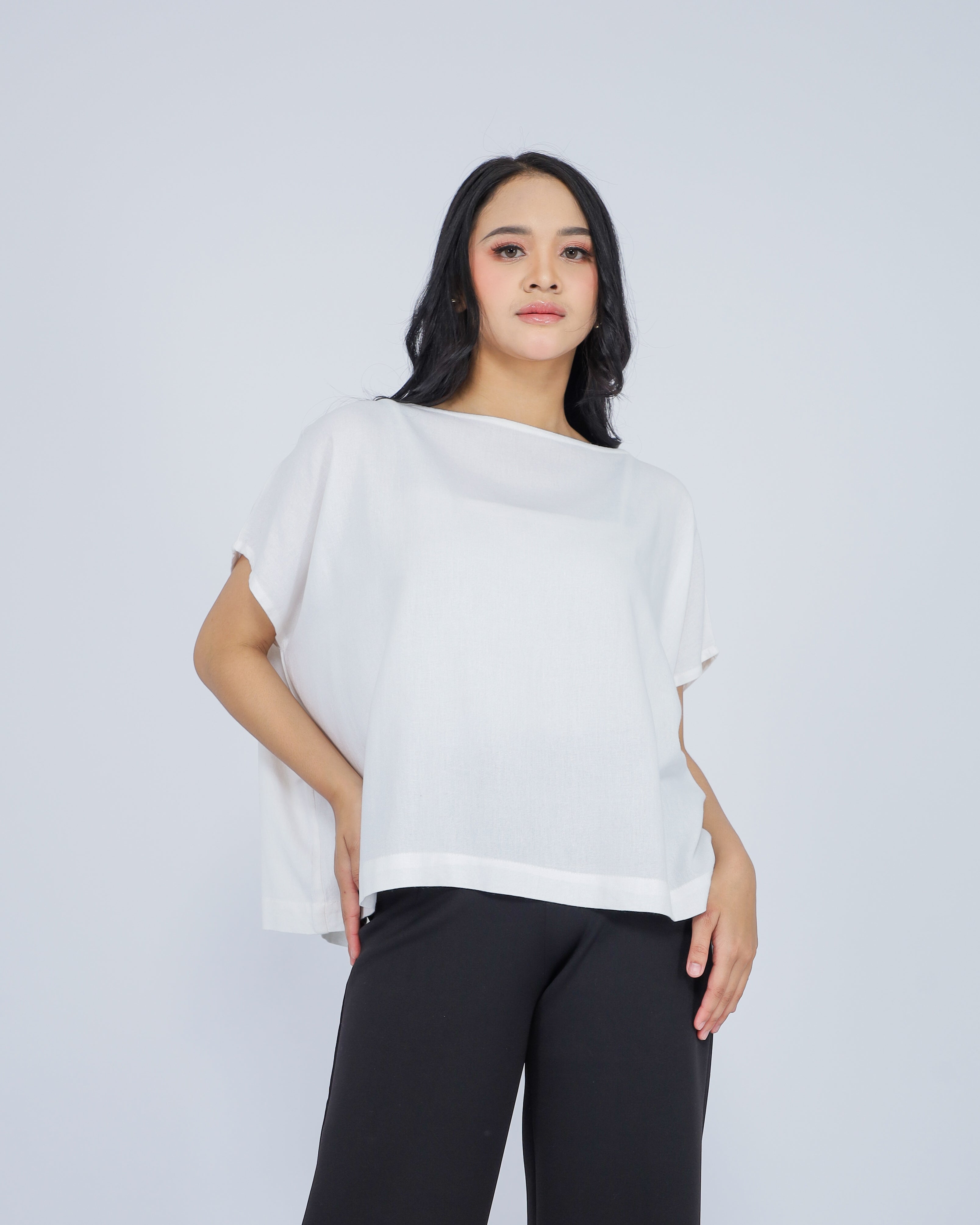 Beata Linen Blend Top