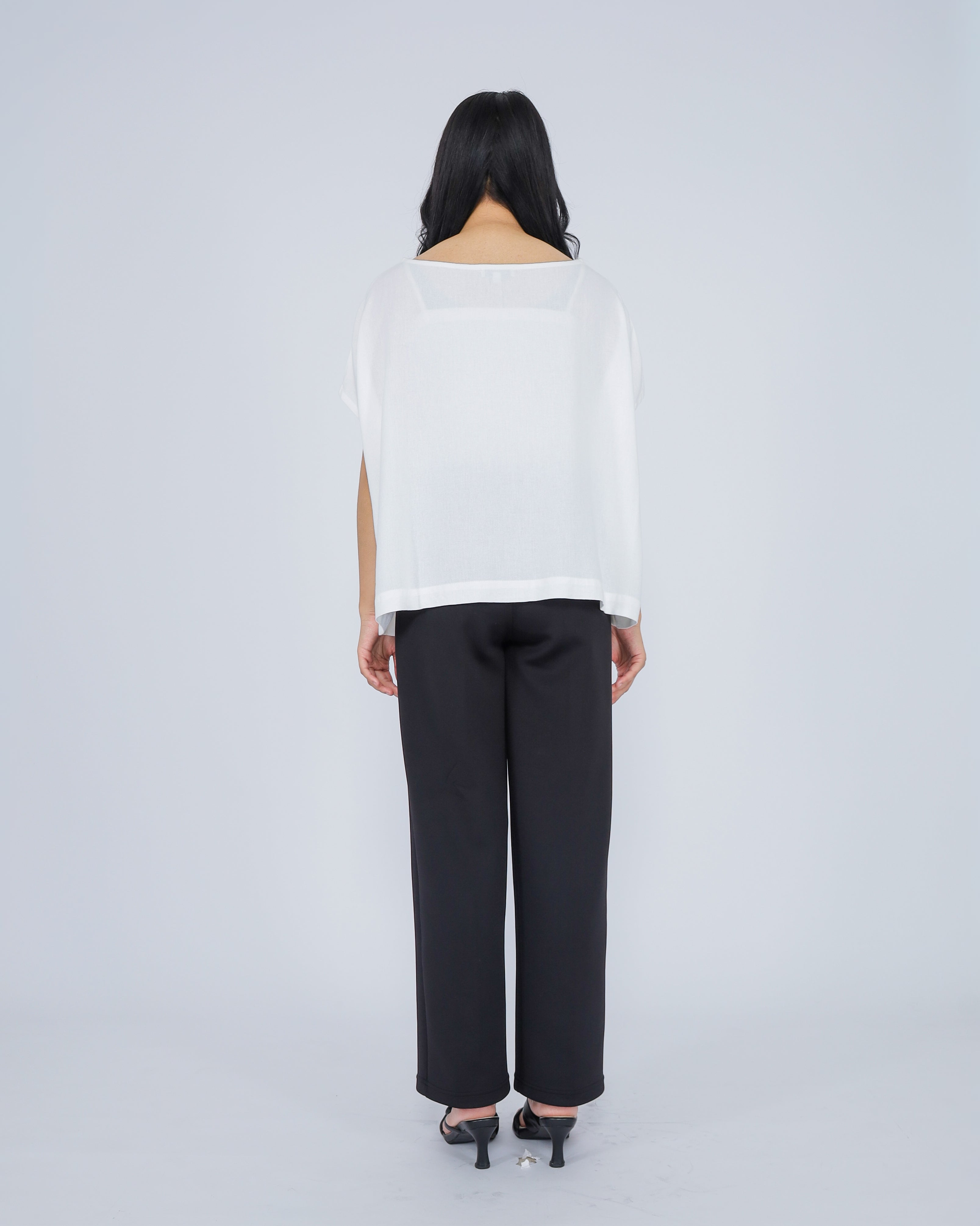 Beata Linen Blend Top