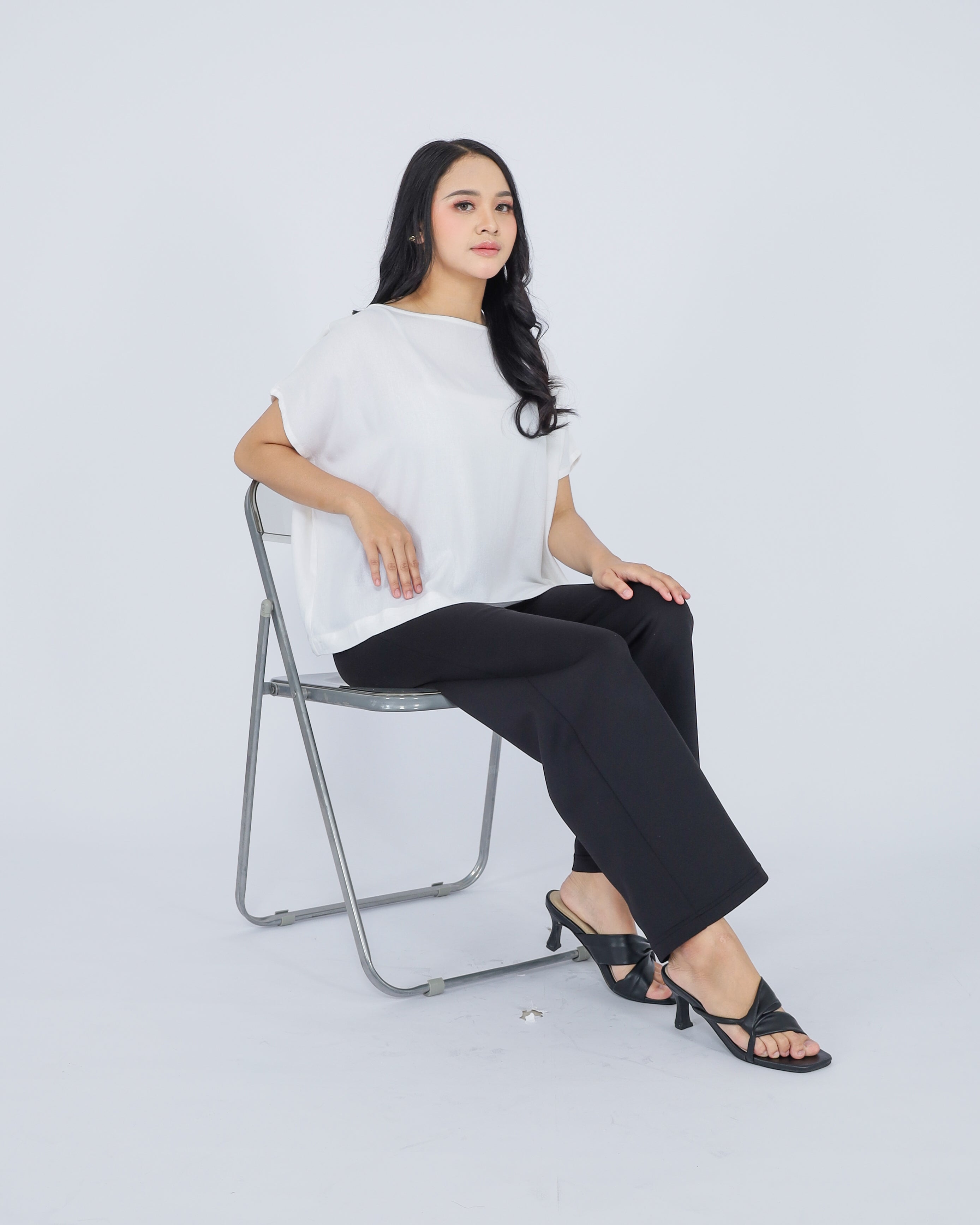 Beata Linen Blend Top