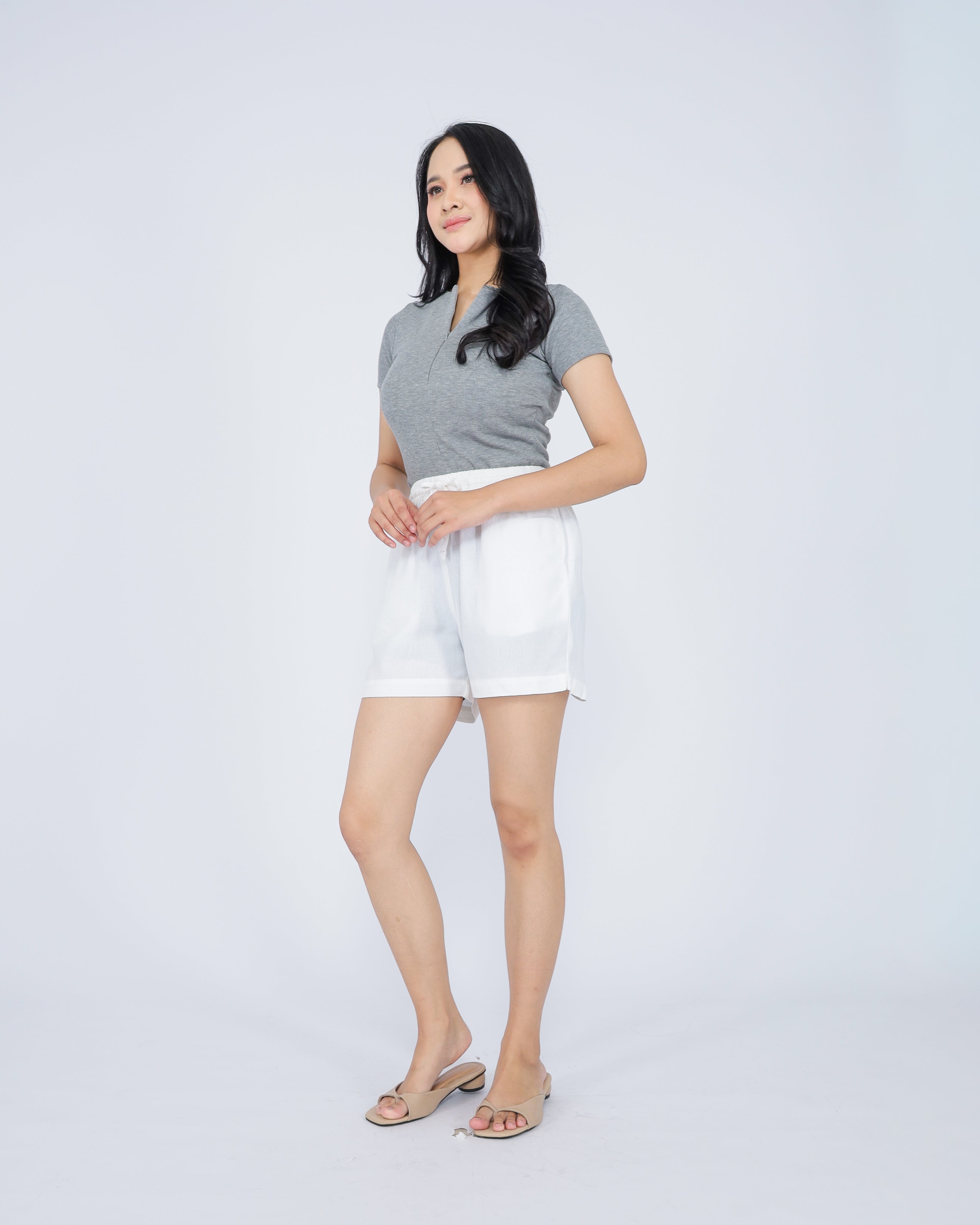 Chloe Linen Blend Women's Shorts
