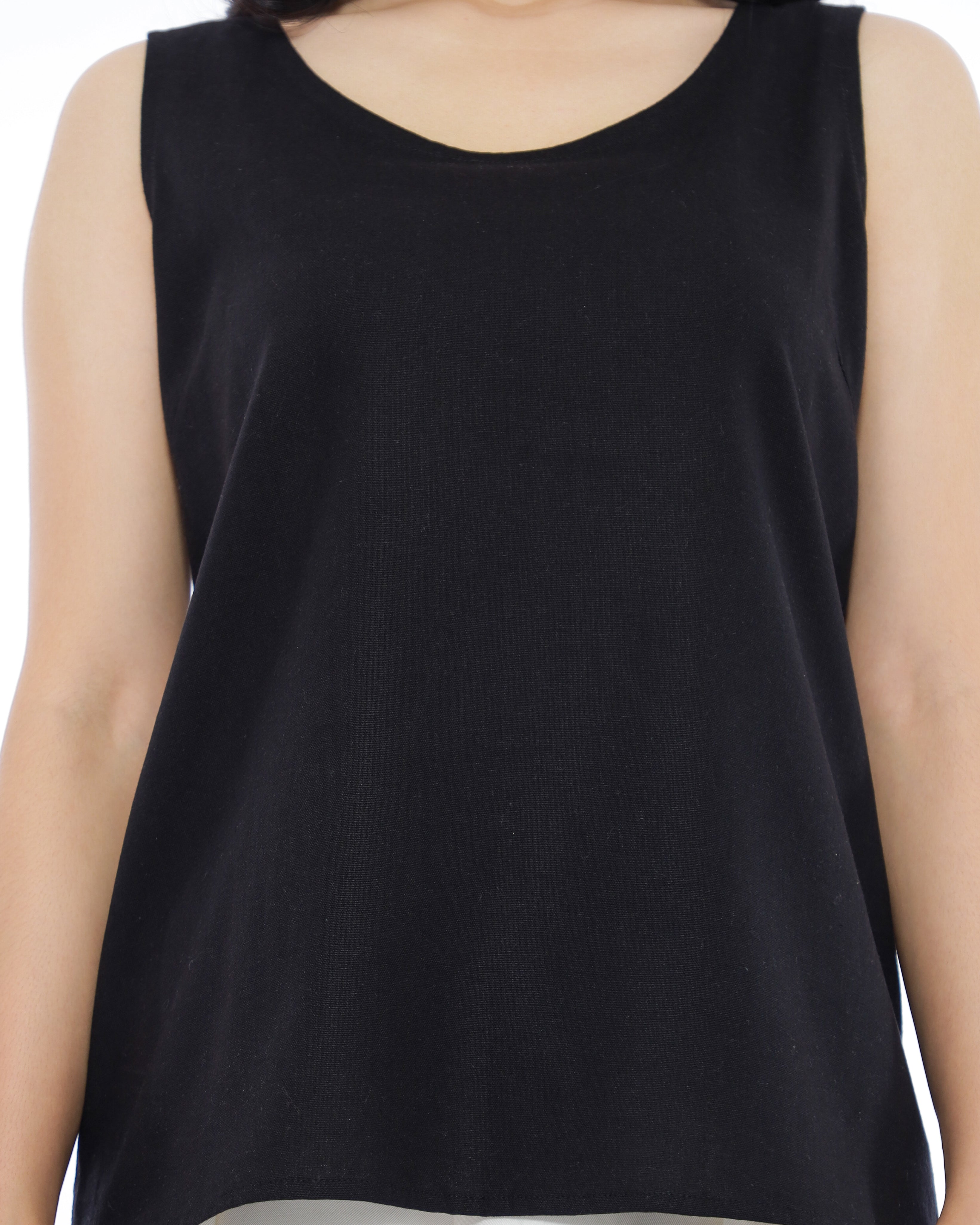 Amori Linen Blend Top