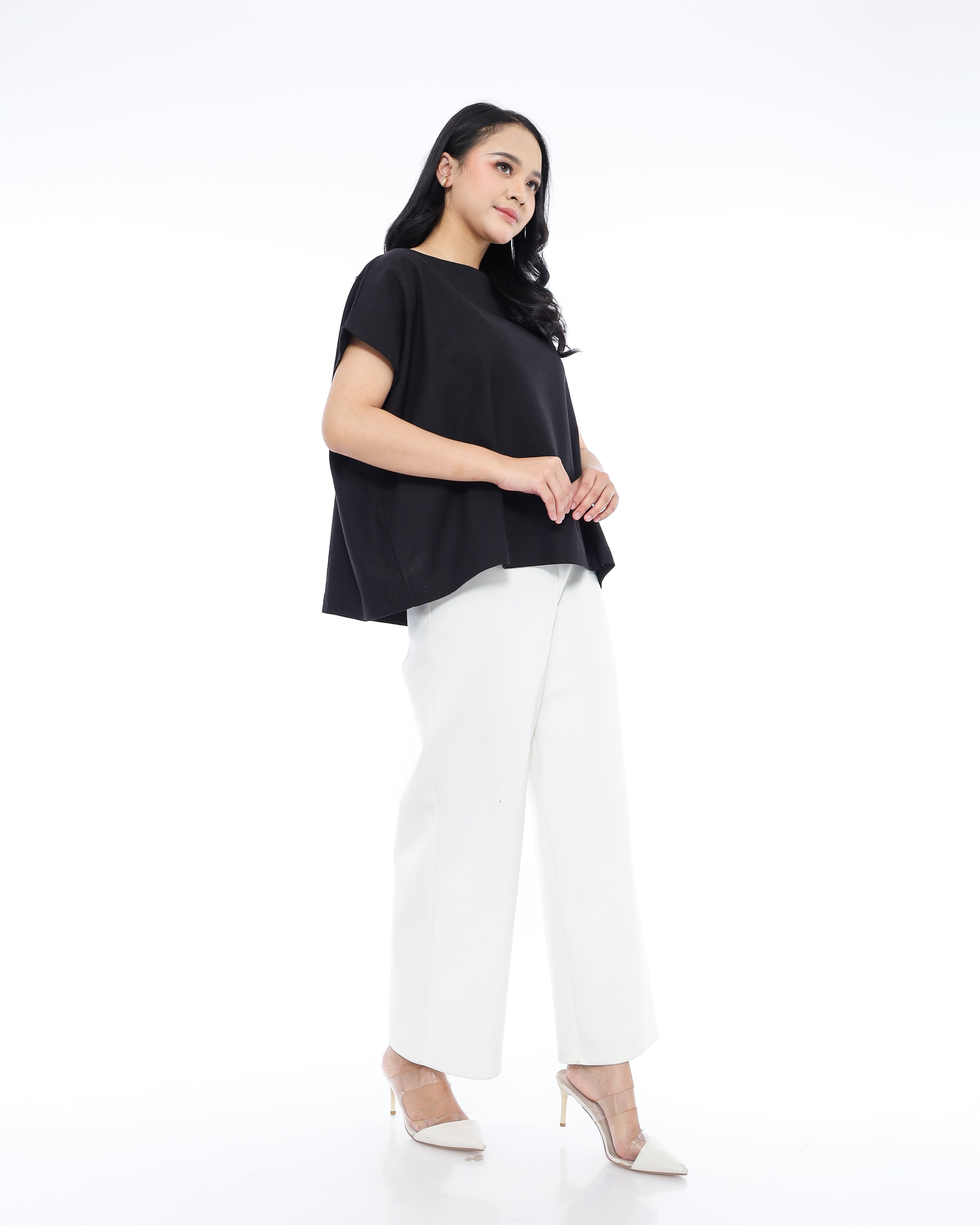 Beata Linen Blend Top